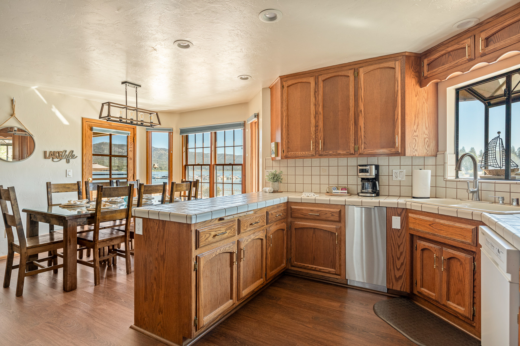 Lakehouse photo 20
