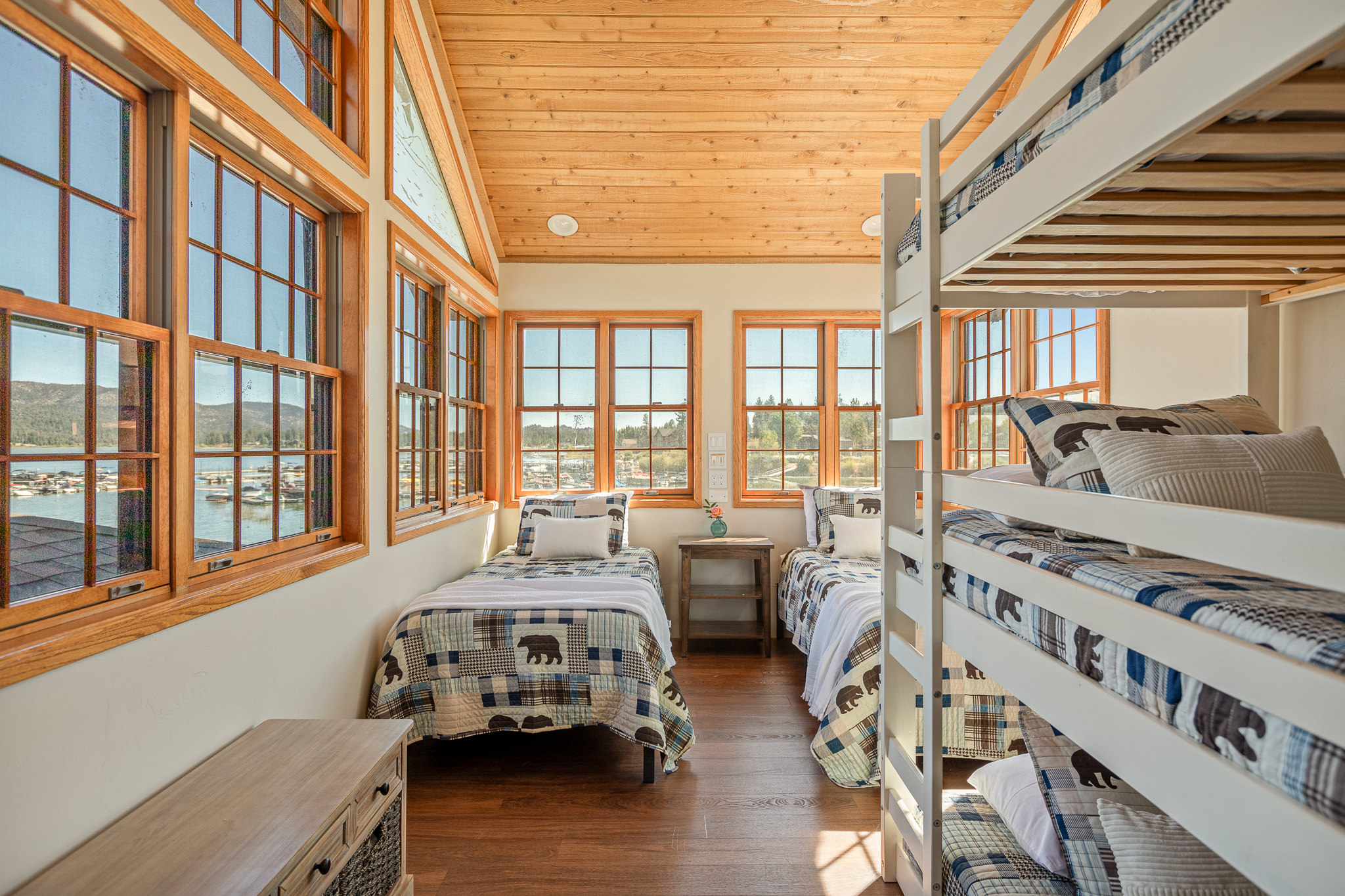 Lakehouse photo 44