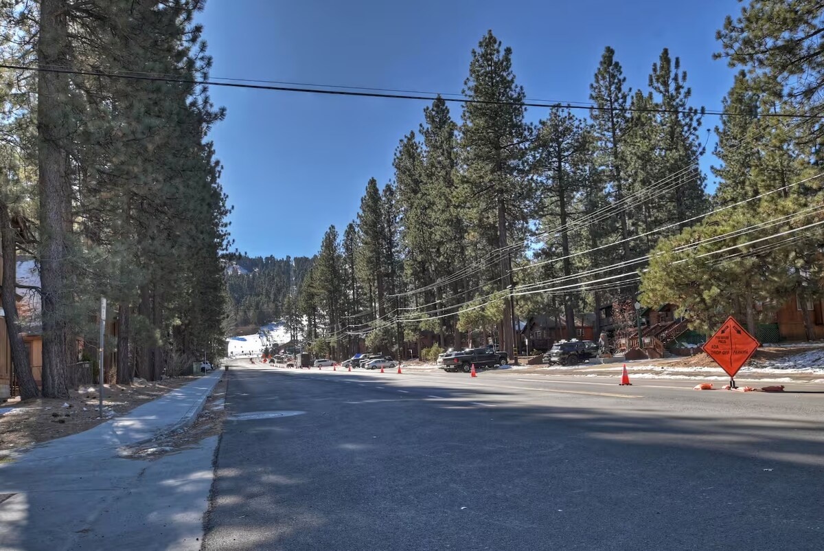 Summit B photo 60